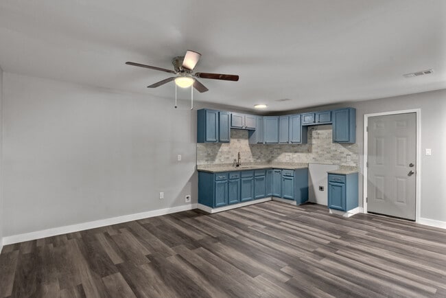 2010 E Alcy Rd in Memphis, TN - Building Photo - Building Photo