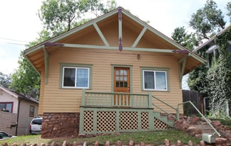 35 Fountain Pl in Manitou Springs, CO - Building Photo