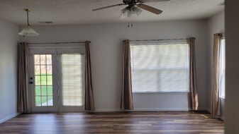 4211 Washington Blvd in Plainfield, IN - Building Photo