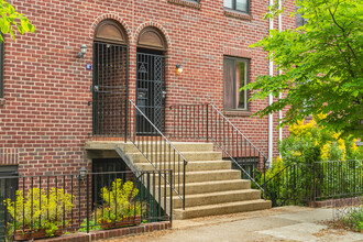 805 Addison St in Philadelphia, PA - Building Photo - Building Photo