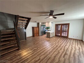 5915 Laredo St in Las Vegas, NV - Building Photo