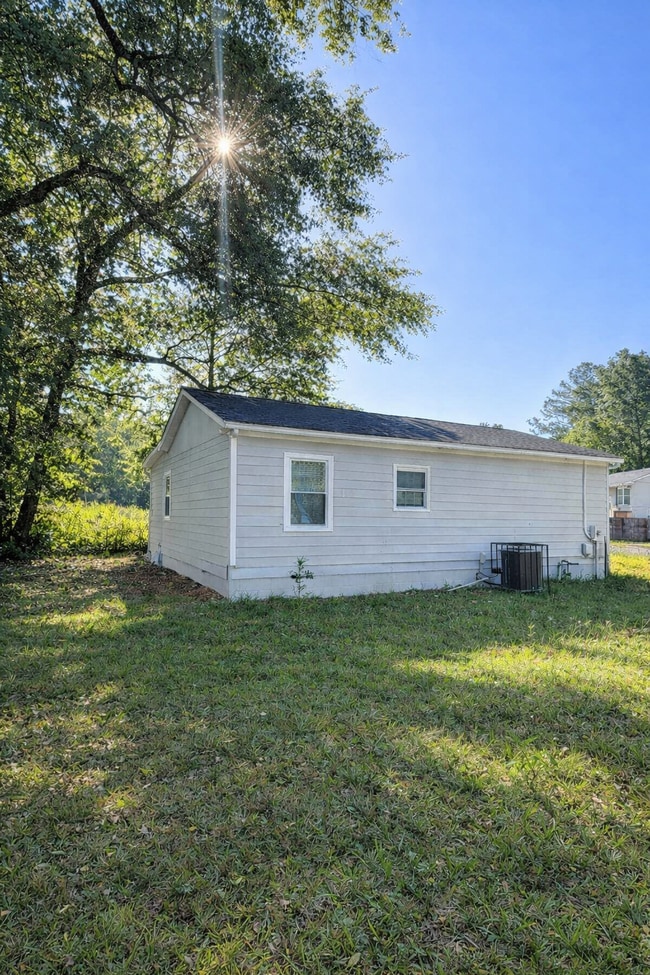 2621 Village Green Ln in Macon, GA - Building Photo - Building Photo