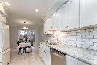 10 Whitesands Way in Little Silver, NJ - Building Photo - Building Photo