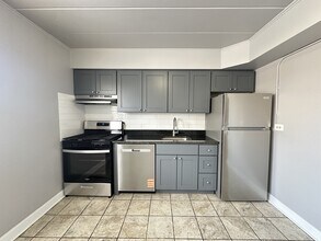 3820 25th Ave, Unit 61 in Schiller Park, IL - Building Photo - Building Photo