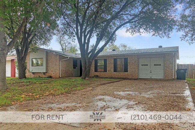 800 Brooks Ave in Schertz, TX - Building Photo - Building Photo