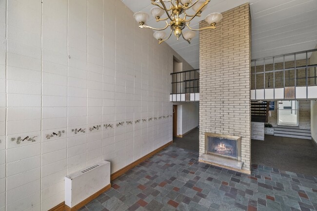 313 N 95th St in Milwaukee, WI - Building Photo - Building Photo