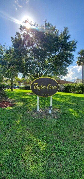 3124 US-441-Unit -J1 in Okeechobee, FL - Building Photo