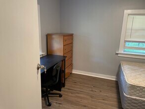 159 Kendall Ave in Ithaca, NY - Foto de edificio - Building Photo