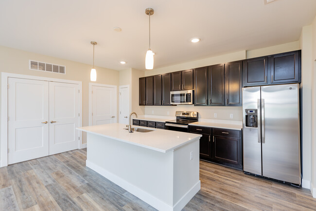 The Flats at Summit Station in South Park, PA - Foto de edificio - Interior Photo