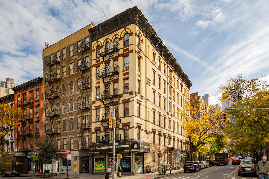 812 W 10th Avenue Ave in New York, NY - Building Photo