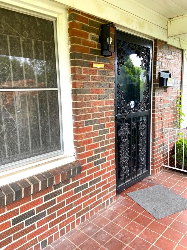 property at 56 18th Ave S