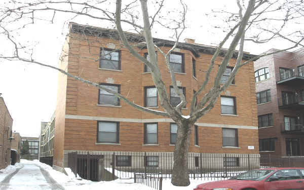 665-669 W Barry Ave in Chicago, IL - Building Photo - Building Photo