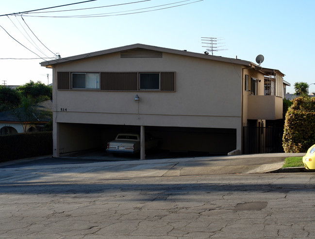 514 E Queen St in Inglewood, CA - Foto de edificio - Building Photo