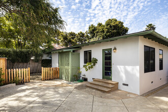 1821 Chino St in Santa Barbara, CA - Building Photo - Building Photo