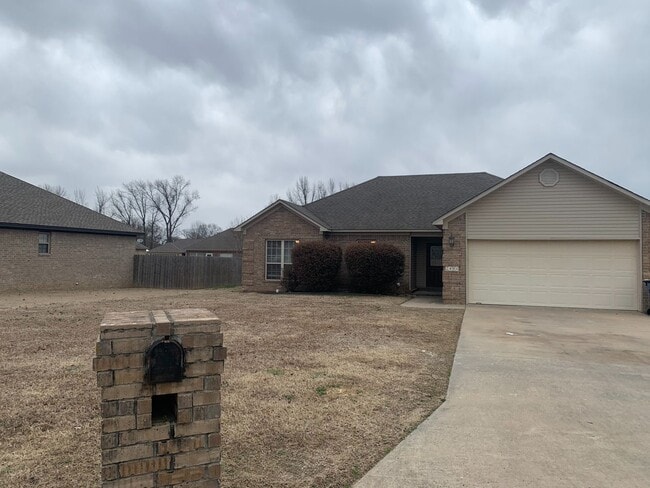 property at 2404 Canterbury Ct