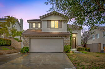 26729 Cardinal Dr in Santa Clarita, CA - Building Photo - Building Photo