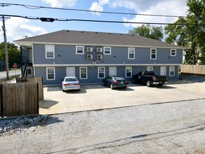 2 Apartment Buildings in Joplin, MO - Building Photo - Building Photo