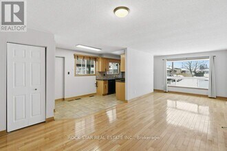 115 Elmore Dr in Hamilton, ON - Building Photo - Building Photo