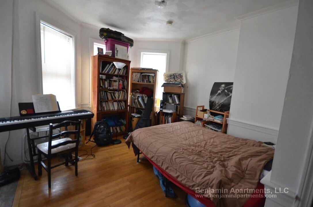 55 S Huntington Ave, Unit 101 in Boston, MA - Foto de edificio