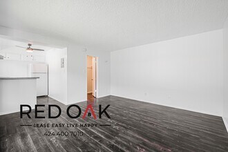 5421 Santa Anita Ave in Temple City, CA - Foto de edificio - Building Photo