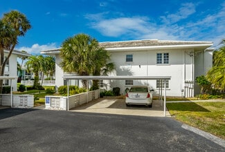 Martinique North Condominiums in Bradenton Beach, FL - Building Photo - Building Photo