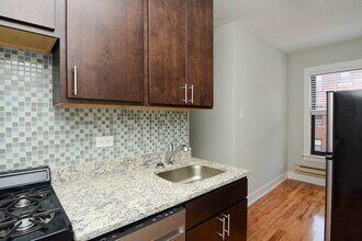 2915 N Mildred Ave in Chicago, IL - Building Photo - Building Photo