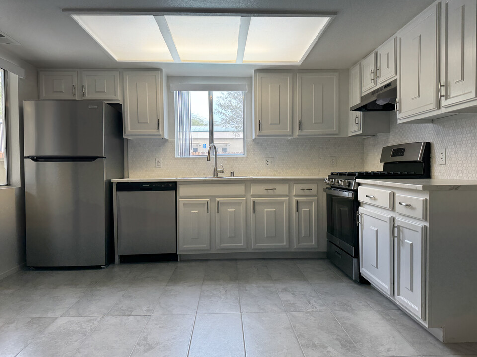 31634 Thelma Ave, Unit #3 in Thousand Palms, CA - Building Photo