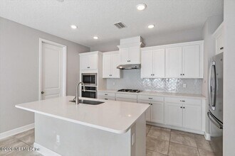 192 Vista Lake Cir in Nocatee, FL - Building Photo - Building Photo