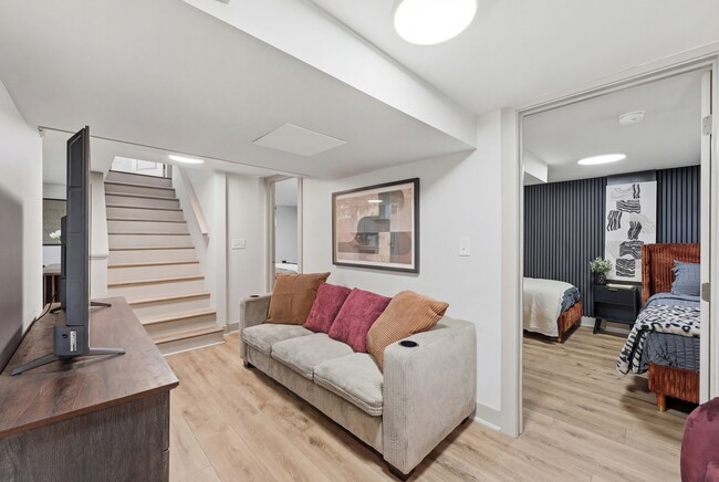 property at 3615 Kenmar Rd