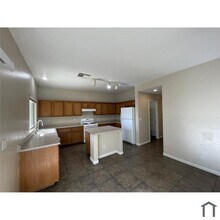 909 E Malibu Sands Ave in North Las Vegas, NV - Building Photo - Building Photo