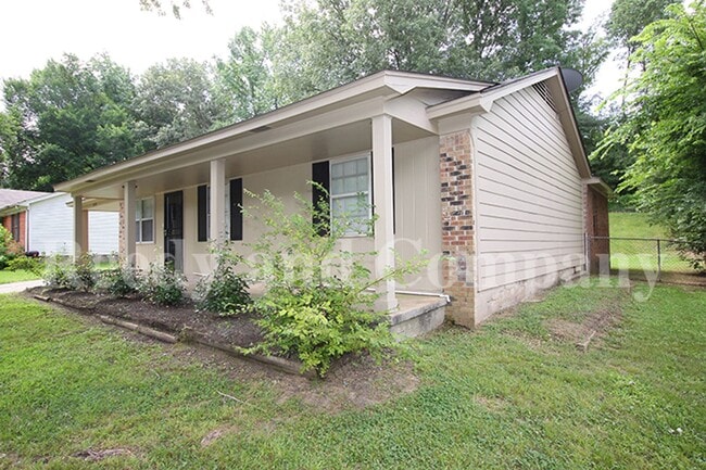 3593 Voltaire Ave in Memphis, TN - Foto de edificio - Building Photo