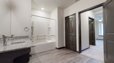 1540 Dunn Rd in Raleigh, NC - Foto de edificio - Building Photo