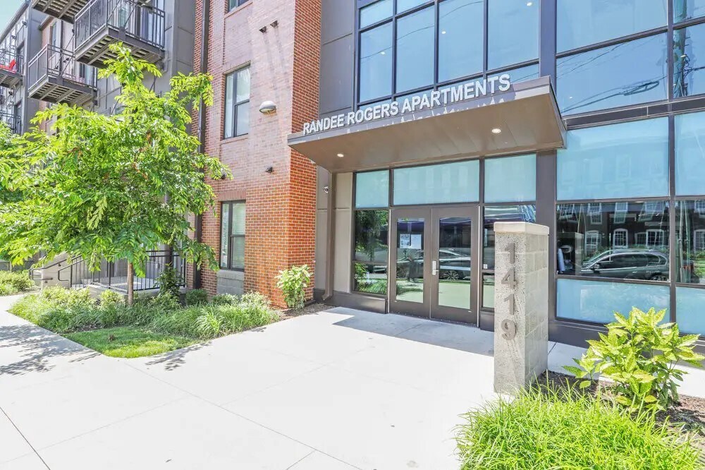 1419 Rosa L Parks Blvd in Nashville, TN - Building Photo