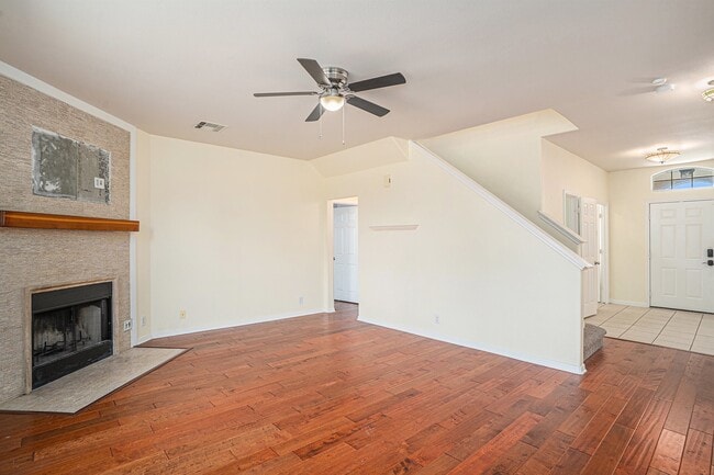 property at 200 Frontier Cove