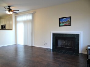 2818 Alameda Ct in Naperville, IL - Foto de edificio - Building Photo