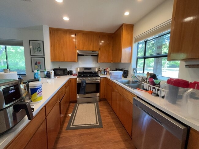 2128 Bueno Dr in Davis, CA - Building Photo - Building Photo