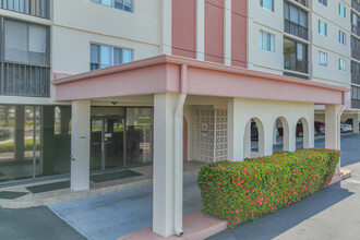 Imperial Cove Condominiums in Clearwater, FL - Building Photo - Building Photo