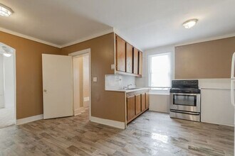 4703 Monticello Rd-Unit -Unit A in Columbia, SC - Foto de edificio - Building Photo