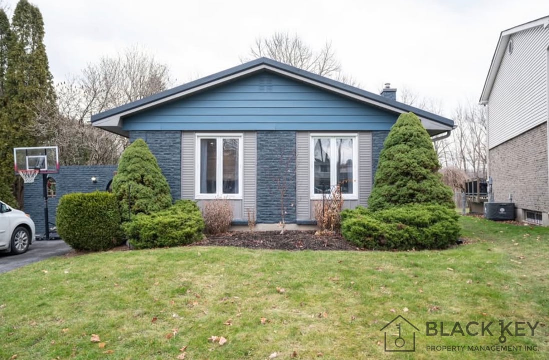 107 Edgehill Crescent in London, ON - Building Photo