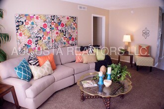 2800 Sayles Blvd-Unit -24b in Abilene, TX - Building Photo - Building Photo