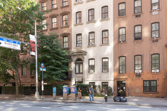 464 W 23rd St in New York, NY - Building Photo - Building Photo