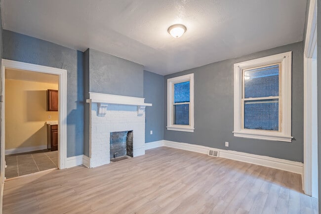 property at 435 N Graham St