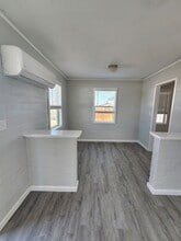 6637 Oasis Ave in Twentynine Palms, CA - Foto de edificio - Building Photo