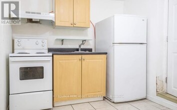 693 Euclid Ave in Toronto, ON - Building Photo - Building Photo