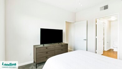 625 E Stassney Ln, Unit 4303 in Austin, TX - Building Photo - Building Photo