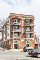 5913-17 Chestnut St Apartments