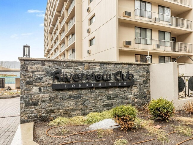 property at 1155 Warburton Ave