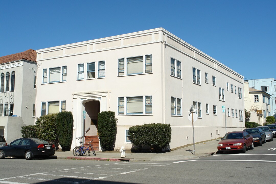 2131 Hearst Ave in Berkeley, CA - Building Photo