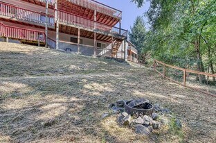 3106 N Narrows Dr in Tacoma, WA - Building Photo