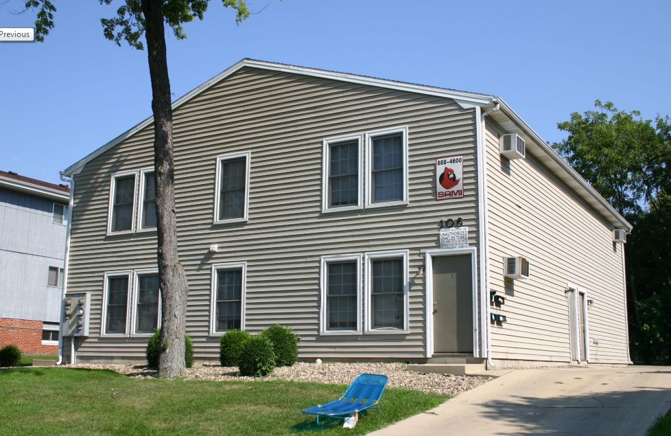 106 E Locust in Normal, IL - Foto de edificio